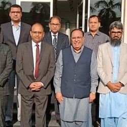 SHC acting chief justice visits Sindh Forensic DNA Laboratory at ICCBS-Karachi University