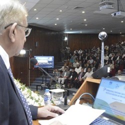 Sindh HEC chairman inaugurates global symposium on molecular medicine at PCMD-KU