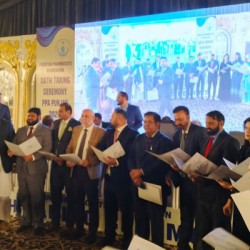 Punjab Health Minister Attends Oath-Taking Ceremony of Pakistan Pharmacists Association