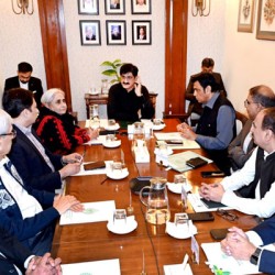 Murad Shah okays Rs3bn, 600-bed Larkano hospital project, to be completed in two years