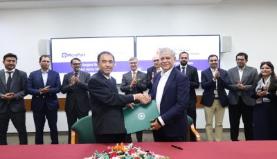 AKUH Signs Agreements to Introduce Advanced Robotic Surgery Systems in Pakistan
