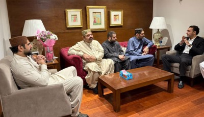 Bilawal Bhutto Zardari visits South City Hospital, meets Sardar Muhammad Bux Mahar and Ali Gohar