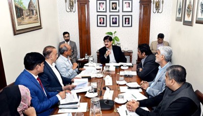 Sindh CM Orders Strict Action Over HIV Outbreak at Valika Hospital
