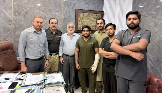 JPMC Administration, Police Agree on FIR and Enhanced Security Following Assault on Doctors