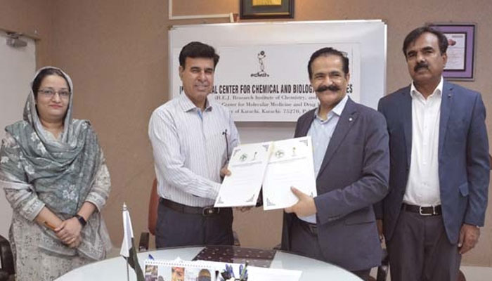 Cholistan University, ICCBS Karachi Sign MoU to Promote Livestock Genomics Research