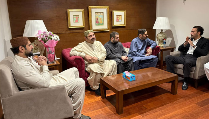 Bilawal Bhutto Zardari visits South City Hospital, meets Sardar Muhammad Bux Mahar and Ali Gohar