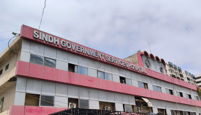 Services Hospital Karachi Resumes Operations at Jama Cloth After Court Suspends Shifting Order